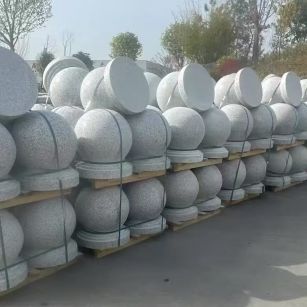 平顶山 白麻花岗岩石材圆球，石球，挡车球，隔离球，景观石球，风水球等