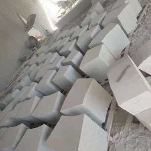 平顶山 白麻花岗岩异形坐凳