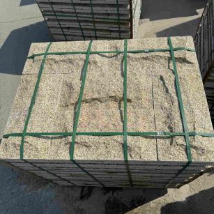 平顶山 黄金麻花岗岩石材自然面蘑菇石成品