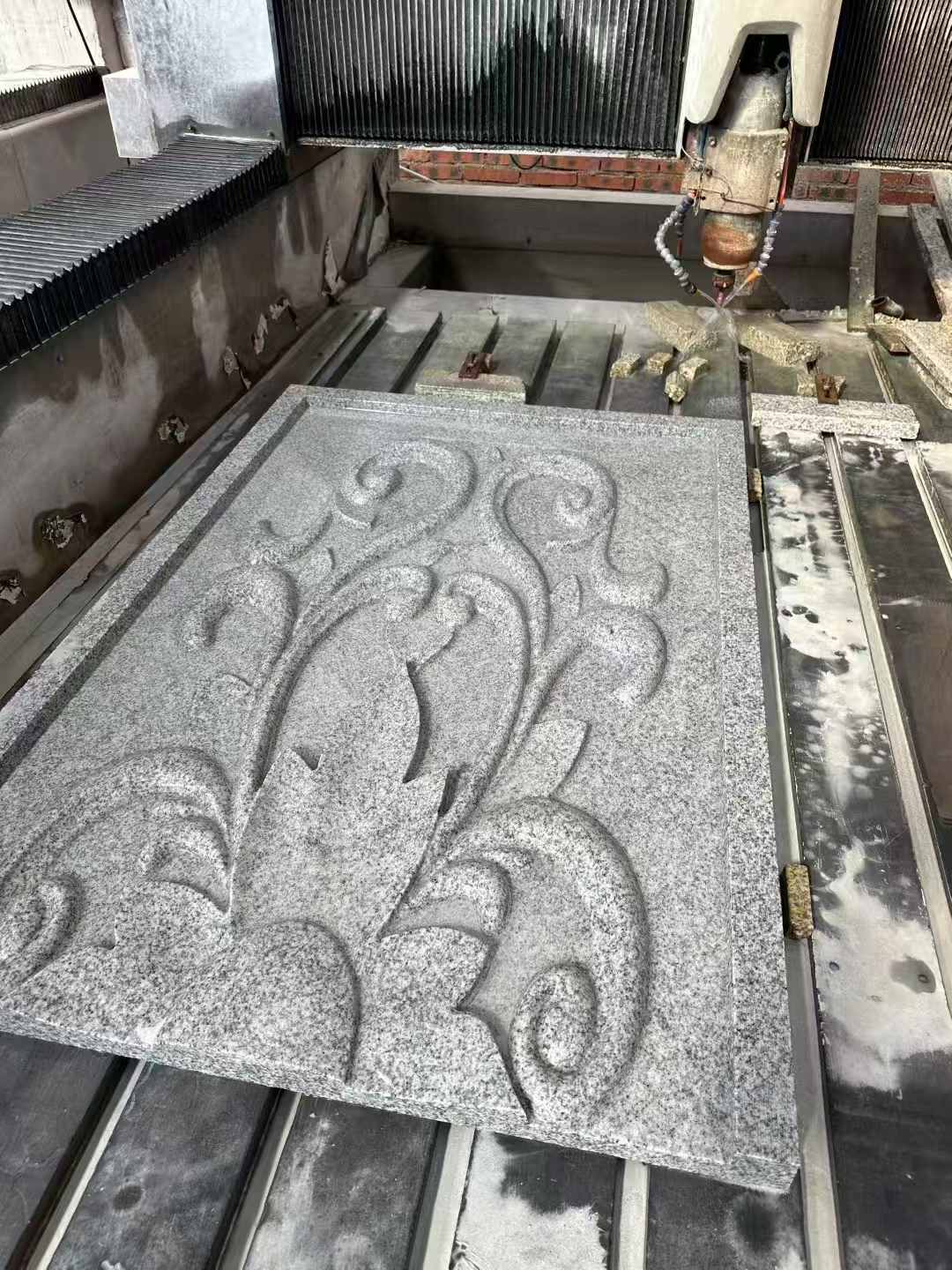 平顶山 白麻别墅干挂雕花板