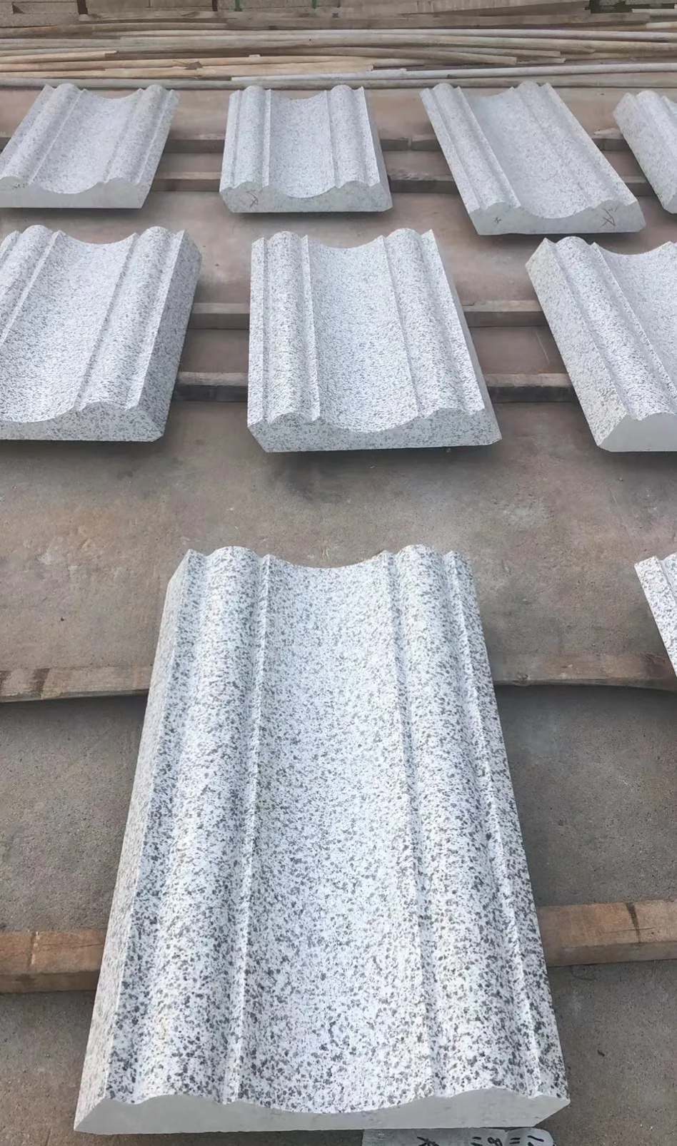 平顶山 白麻花岗岩光面别墅线条