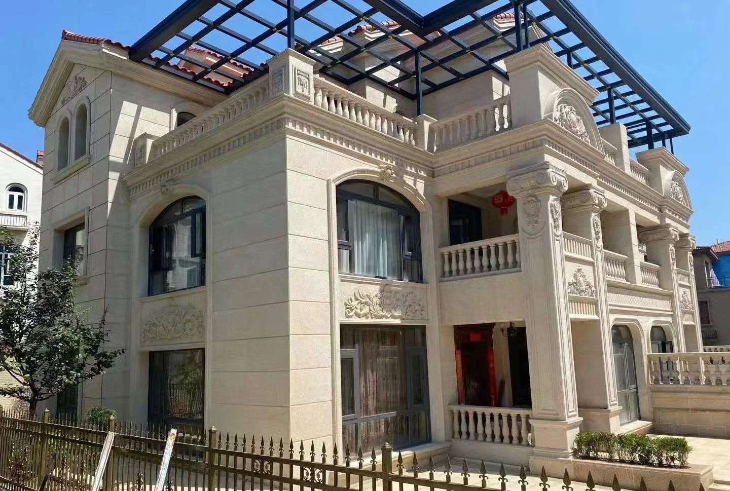 平顶山 黄金麻花岗岩荔枝面别墅外墙干挂