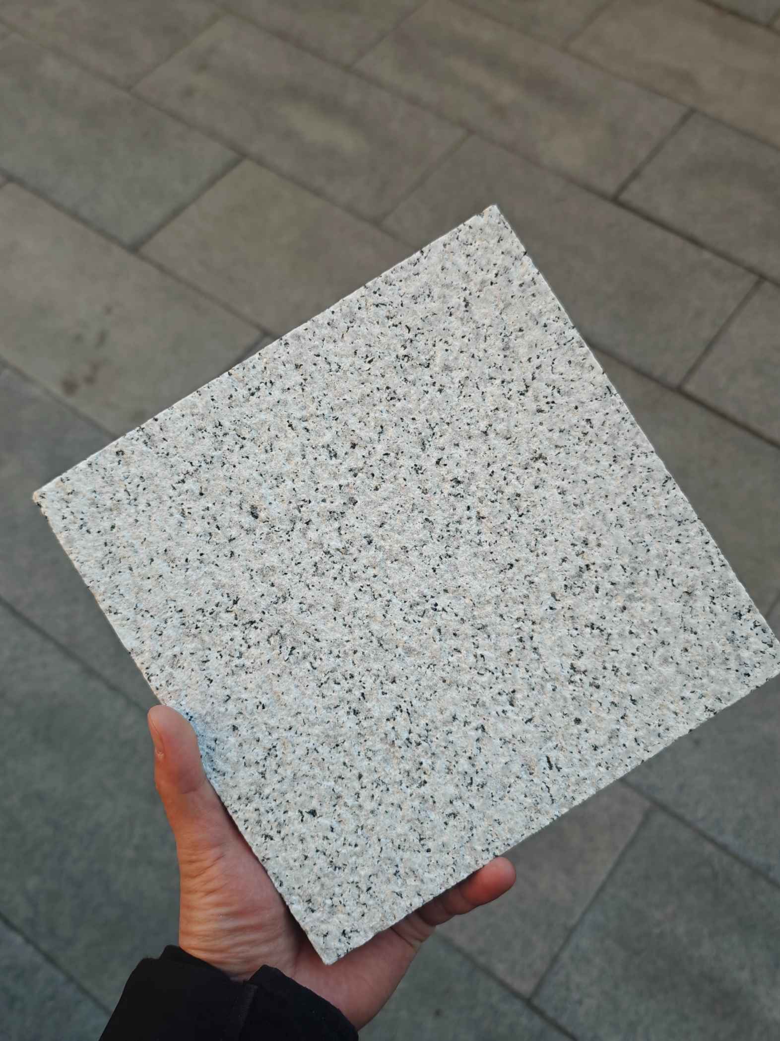 平顶山 白麻荔枝面花岗岩石材