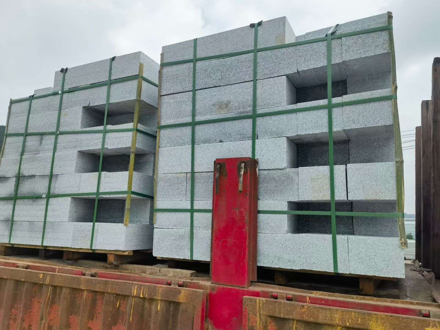 平顶山 芝麻白花岗岩路沿石，平石，路侧石，马路牙子，路缘石，立缘石，平缘石等