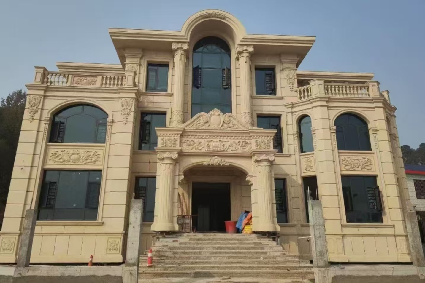 平顶山 黄金麻花岗岩别墅外墙干挂