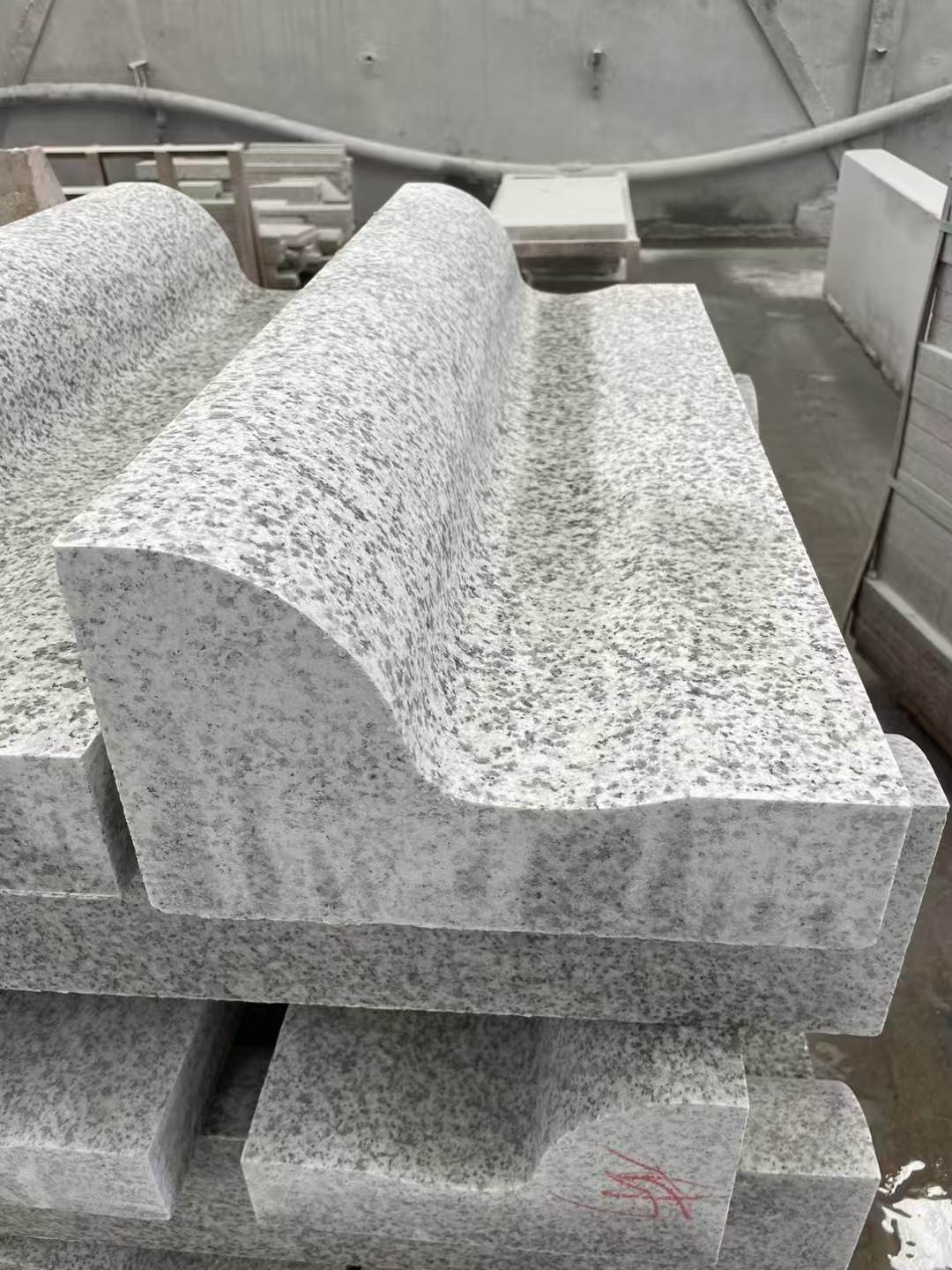 平顶山 白麻花岗岩S型路沿石，路侧石，马路牙子等