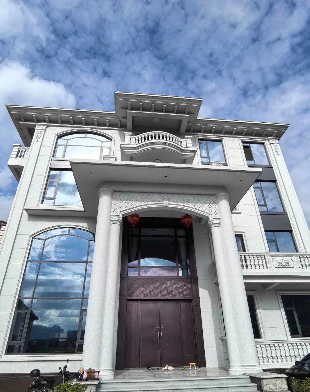 平顶山白麻别墅外墙干挂石材效果示例