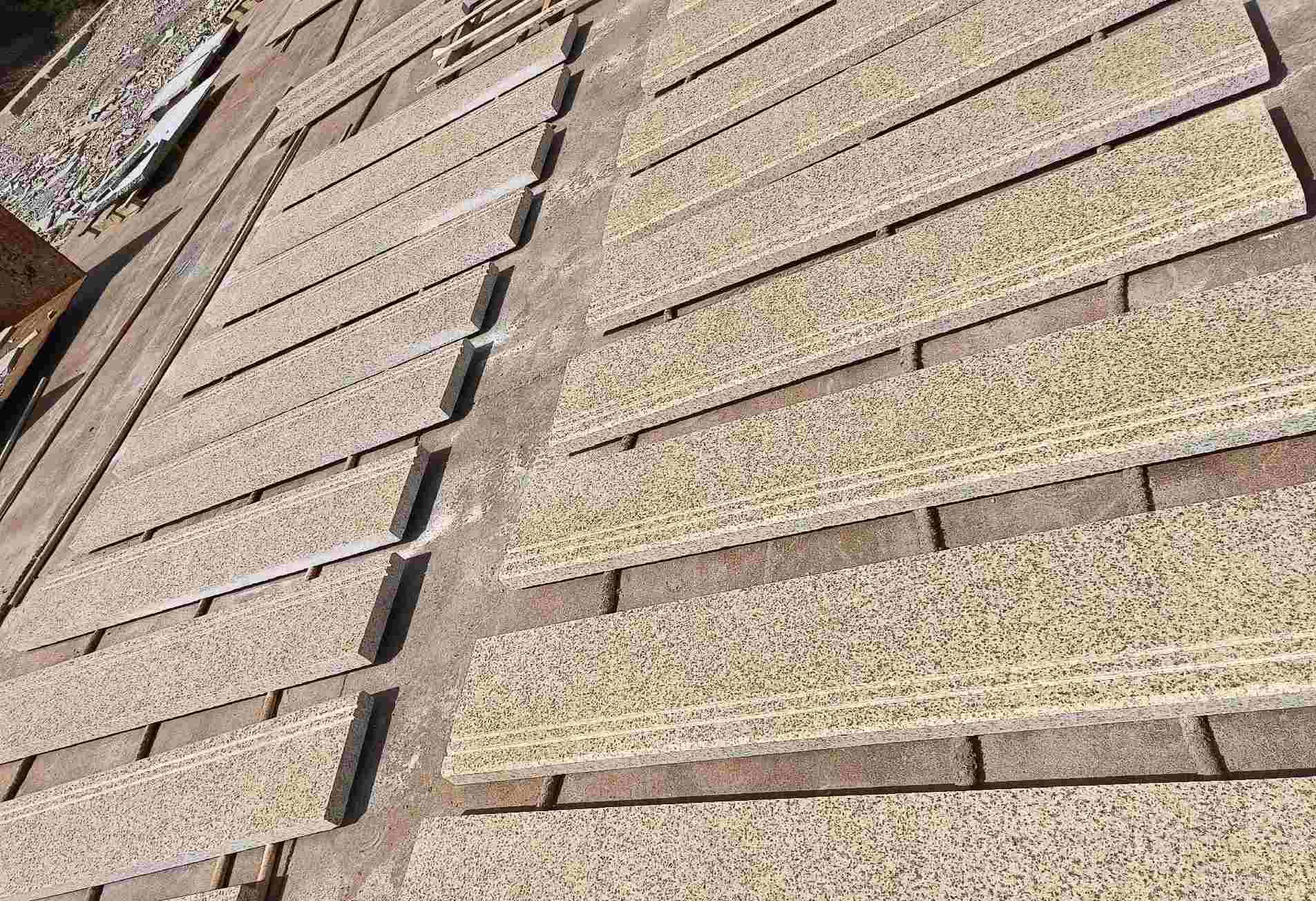 平顶山 黄金麻花岗岩光面楼梯踏步