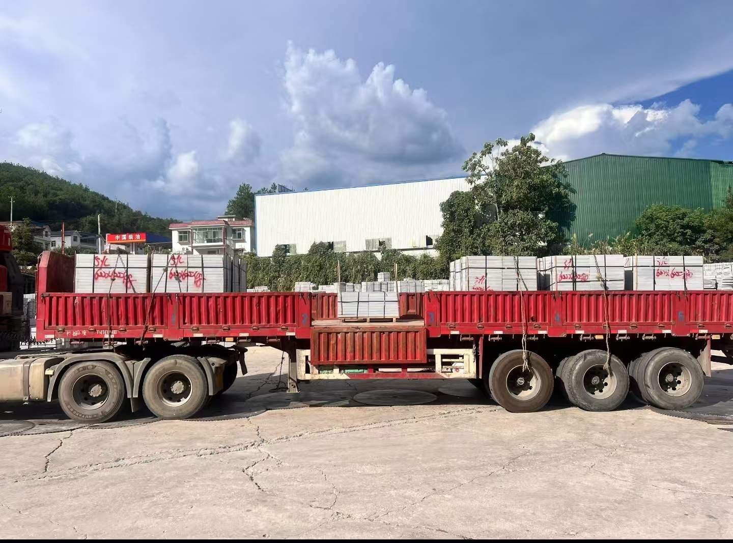 平顶山 芝麻灰花岗岩地铺石出货日常