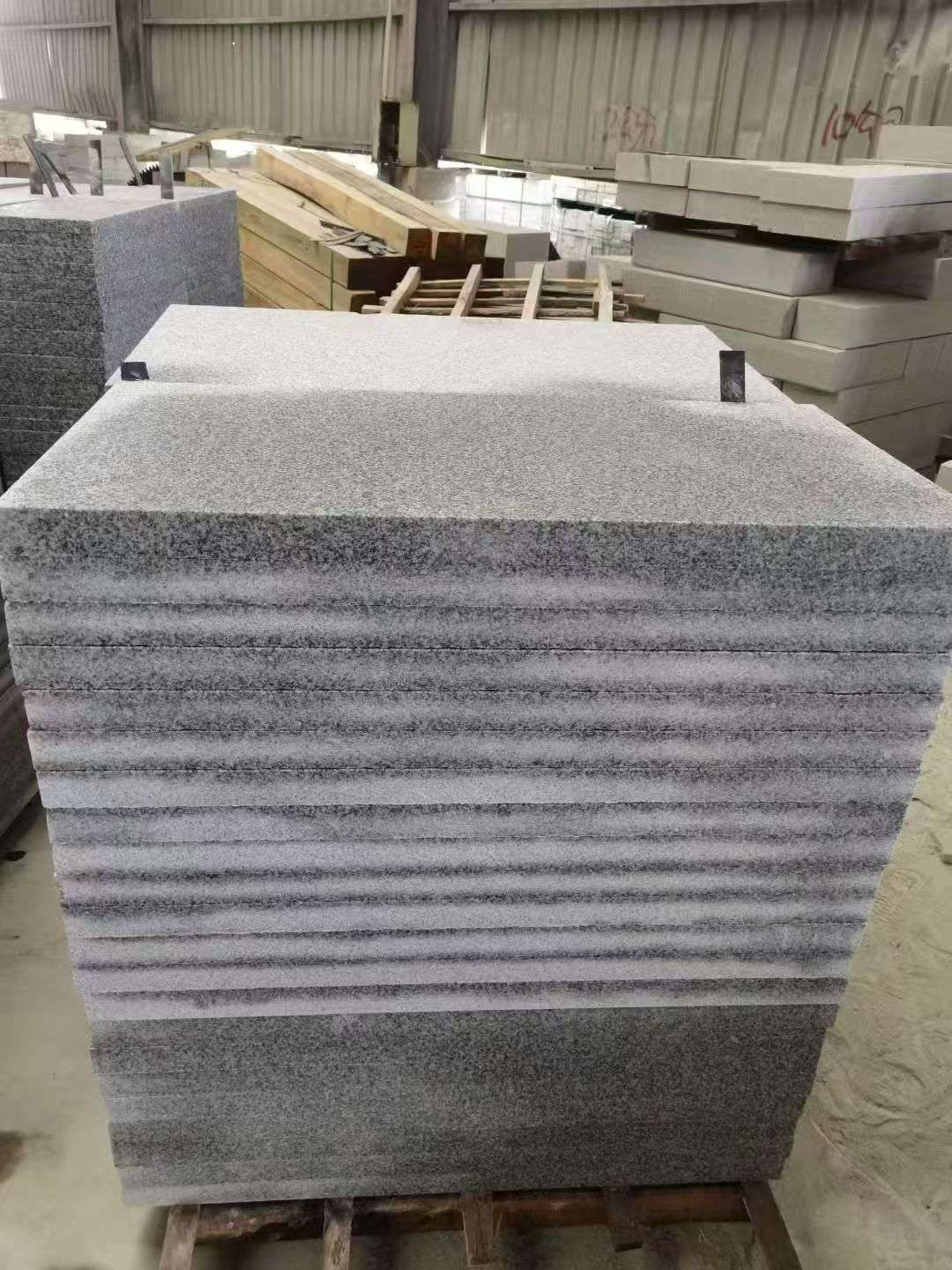 平顶山 芝麻白5公分火烧地铺成品，900*400，规格可定制